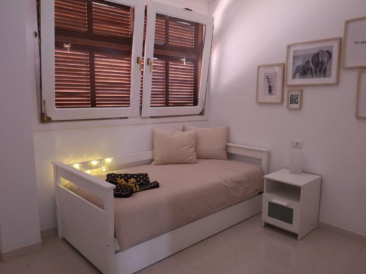 Caribe Luxury By El Medano Apartment Exterior photo